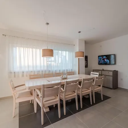Villa In Croatia Near The Adriatic Coast Sukošan