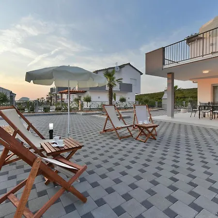 In Croatia Near The Adriatic Coast Villa *
