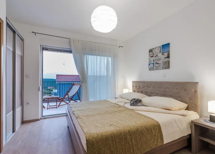 Villa In Croatia Near The Adriatic Coast *